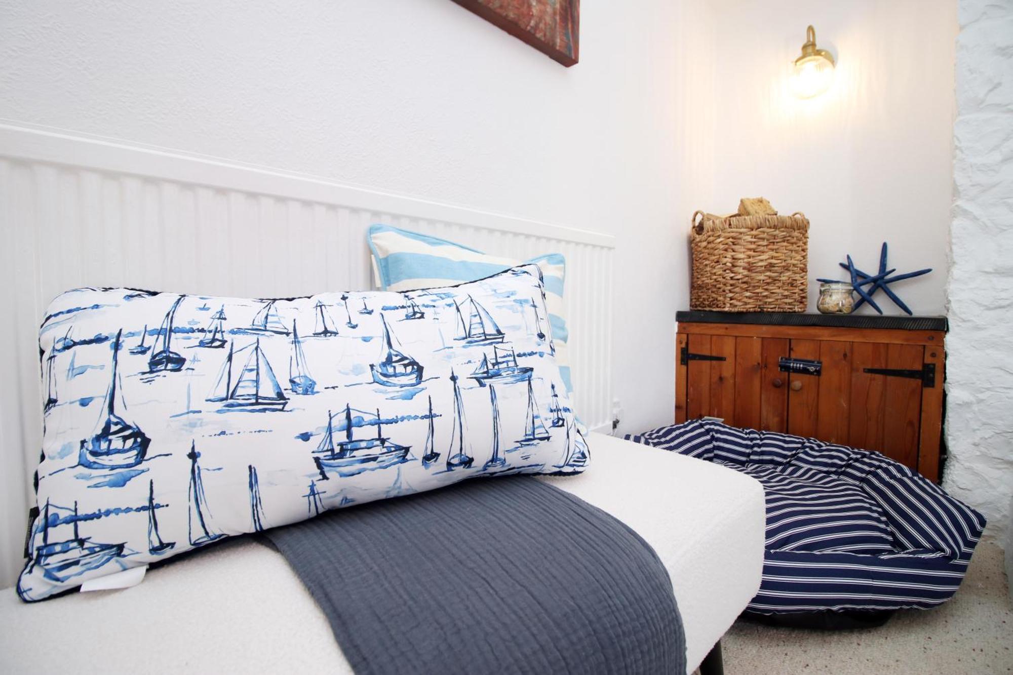 Little Gem In The Mumbles! Fishermans Cottage With Log Burner, Dog Friendly And Welcome Breakfast Hamper! Exteriör bild