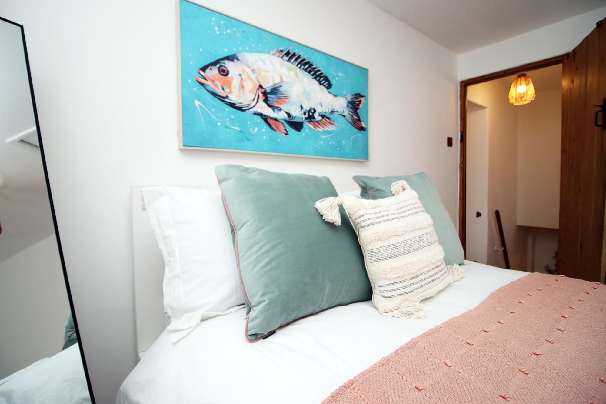 Little Gem In The Mumbles! Fishermans Cottage With Log Burner, Dog Friendly And Welcome Breakfast Hamper! Exteriör bild